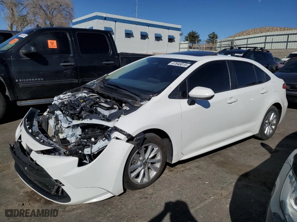 2024 Toyota Corolla LE with VIN JTDB4MEE3R3024586, listed as a Copart auction lot 47648815 with 36,754 mi miles and Salvage Title. Bid and sale history available at carsss.com. Image 1.