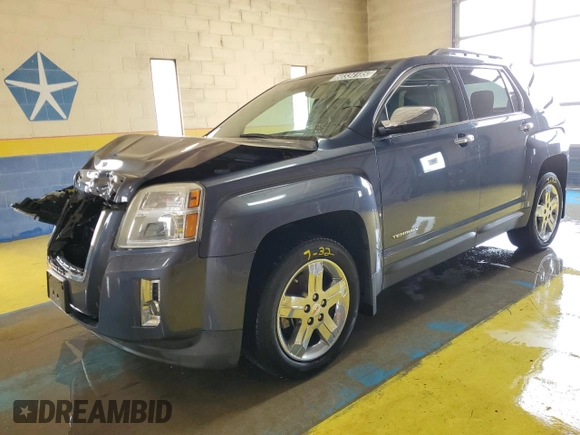 2013 GMC Terrain SLT z VIN 2GKALWEK8D6219783, wystawiony jako Copart lot #60334185 z przebiegiem 89 748 mil mil oraz Czysty tytuł • Clean title. Historia ofert i sprzedaży dostępna na DreamBid. Obrazek 1.