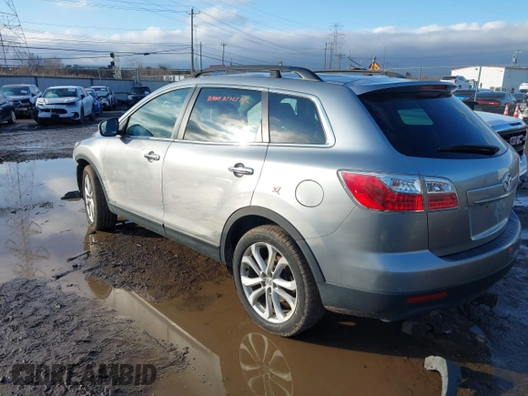 2011 Mazda CX-9 Grand Touring with VIN JM3TB3DV1B0302986, listed as a IAAI auction lot 41500223 with 156,244 mi miles. Bid and sale history available at carsss.com. Image 3.