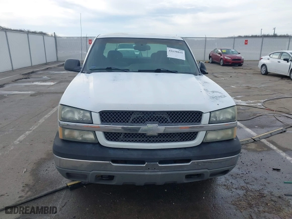 2003 Chevrolet Silverado 1500 Work Truck with VIN 2GCEC19XX31120402, listed as a IAAI auction lot 41638819 with 186,034 mi miles. Bid and sale history available at carsss.com. Image 12.