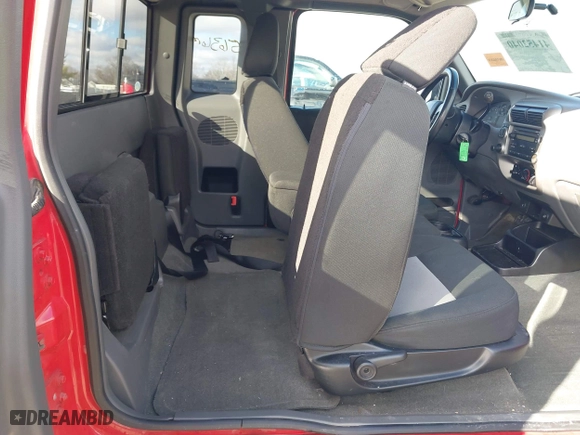 2011 Ford Ranger XLT with VIN 1FTLR4FE4BPA87683, listed as a IAAI auction lot 41452040 with 85,636 mi miles. Bid and sale history available at carsss.com. Image 8.