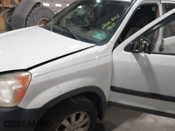 2002 Honda CR-V EX with VIN JHLRD78802C007646, listed as a IAAI auction lot 41585777 with 206,802 mi miles. Bid and sale history available at carsss.com. Image 6.