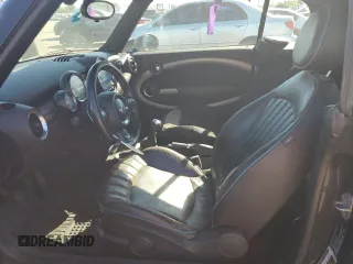 2013 MINI Convertible with VIN WMWZN3C51DT266291, listed as a Copart auction lot 46615095 with 134,832 mi miles and Clean Title. Bid and sale history available at DreamBid. Image 7.