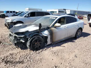 2018 Jaguar XE 25t Premium with VIN SAJAD4FX1JCP25550, listed as a Copart auction lot 78917384 with 0 mi miles and Salvage Title. Bid and sale history available at carsss.com. Image 1.