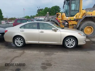 2011 Lexus ES with VIN JTHBK1EG3B2464159, listed as a IAAI auction lot 42040651 with 162,261 mi miles. Bid and sale history available at carsss.com. Image 13.
