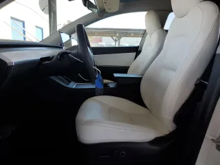 2021 Tesla Model Y Long Range z VIN 5YJYGDEE7MF228787, wystawiony jako Copart lot #47252275 z przebiegiem 59 823 mil mil oraz Szkoda całkowita • Salvage title. Historia ofert i sprzedaży dostępna na DreamBid. Obrazek 7.