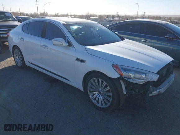 2015 Kia K900 Premium with VIN KNALU4D48F6026659, listed as a IAAI auction lot 41390604 with 70,955 mi miles. Bid and sale history available at carsss.com. Image 1.