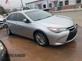 2017 Toyota Camry XLE with VIN 4T1BF1FK5HU371774, listed as a IAAI auction lot 41521132 with 102,582 mi miles. Bid and sale history available at carsss.com. Image 1.