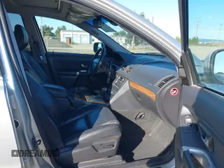 2007 Volvo XC90 I6 z VIN YV4CZ982271380814, wystawiony jako IAAI lot #42012089 z przebiegiem 177 638 mil mil oraz . Historia ofert i sprzedaży dostępna na DreamBid. Obrazek 5.