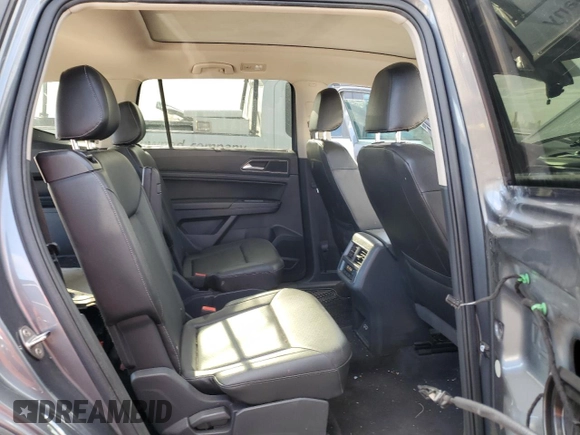 2019 Volkswagen Atlas SEL R-Line with VIN 1V2RR2CA9KC550679, listed as a Copart auction lot 50596155 with 85,482 mi miles and Salvage title. Bid and sale history available at DreamBid. Image 10.