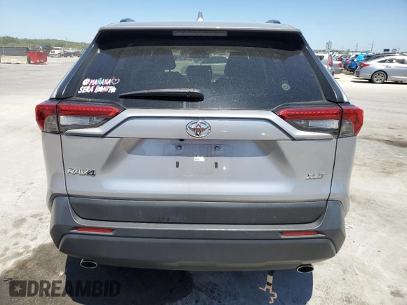 2019 Toyota RAV4 XLE with VIN JTMW1RFV3KD038428, listed as a Copart auction lot 53186505 with 60,927 mi miles and Salvage Title. Bid and sale history available at carsss.com. Image 6.