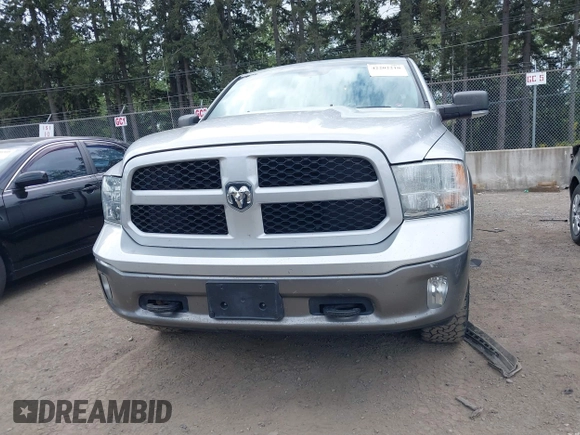 2013 Ram 1500 Lone Star z VIN 1C6RR7TT4DS704232, wystawiony jako IAAI lot #42202210 z przebiegiem 141 419 mil mil oraz . Historia ofert i sprzedaży dostępna na DreamBid. Obrazek 12.