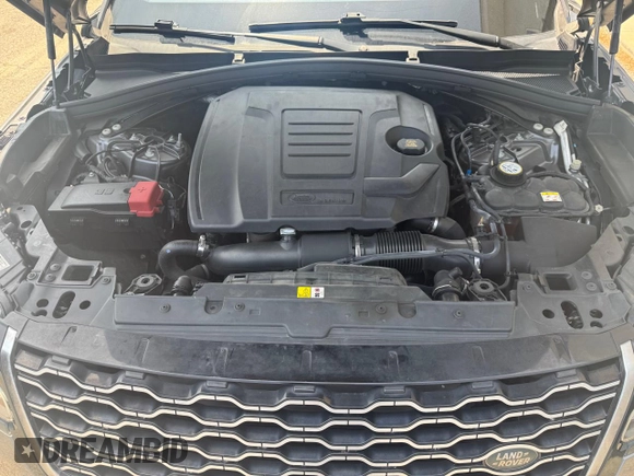 2019 Land Rover Range Rover Velar S with VIN SALYB2EX4KA212887, listed as a Copart auction lot 61399965 with 100,330 mi miles and Clean title. Bid and sale history available at DreamBid. Image 7.
