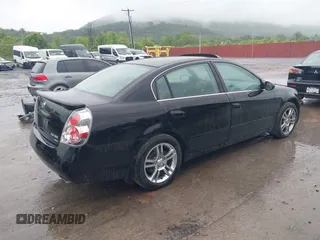 2005 Nissan Altima SE-R z VIN 1N4BL11DX5C130189, wystawiony jako IAAI lot #42365861 z przebiegiem 132 677 mil mil oraz . Historia ofert i sprzedaży dostępna na DreamBid. Obrazek 4.