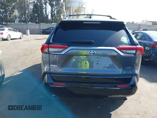 2022 Toyota RAV4 XSE with VIN JTMFB3FV0ND098293, listed as a IAAI auction lot 41513626 with 19,293 mi miles and . Bid and sale history available at DreamBid. Image 17.