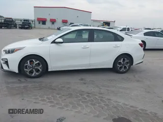 2021 Kia Forte LXS z VIN 3KPF24AD1ME361778, wystawiony jako IAAI lot #42275086 z przebiegiem 13 472 mil mil oraz . Historia ofert i sprzedaży dostępna na DreamBid. Obrazek 15.