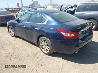 2011 Nissan Maxima 3.5 SV with VIN 1N4AA5AP4BC822723, listed as a IAAI auction lot 42141381 with 206,873 mi miles. Bid and sale history available at carsss.com. Image 3.
