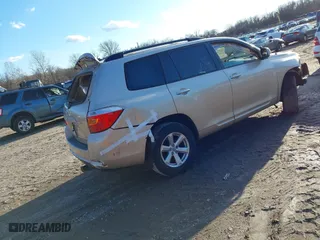 2009 Toyota Highlander with VIN JTEDS41A692084543, listed as a IAAI auction lot 41208295 with 203,620 mi miles. Bid and sale history available at carsss.com. Image 4.