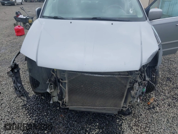 2013 Chrysler Town & Country Touring with VIN 2C4RC1BG2DR656629, listed as a IAAI auction lot 42024459 with 209,472 mi miles and . Bid and sale history available at DreamBid. Image 6.