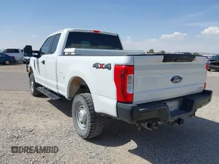 2019 Ford F-250 XL with VIN 1FT7X2B62KED43261, listed as a IAAI auction lot 42256832 with 140,959 mi miles and . Bid and sale history available at DreamBid. Image 3.