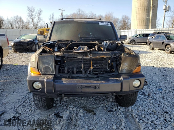 2010 Jeep Commander Sport с VIN 1J4RG4GK0AC124393, выставлен на аукционе Copart как лот 51321935 с пробегом Не указан миль и На запчасти • Non repairable. История ставок и продаж доступна на DreamBid. Изображение 5.