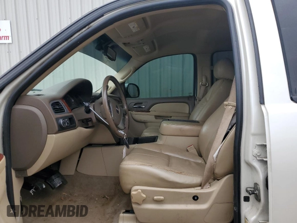 2010 GMC Yukon SLT with VIN 1GKUCCE01AR287921, listed as a Copart auction lot 50781775 with 202,301 mi miles and Salvage Title. Bid and sale history available at carsss.com. Image 7.