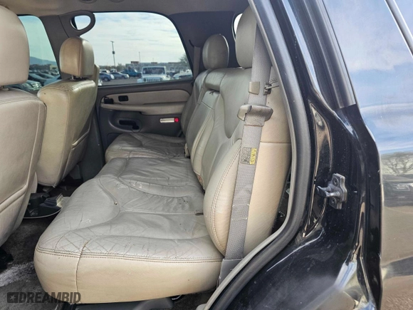 2002 GMC Yukon SLT with VIN 1GKEC13T22R316561, listed as a Copart auction lot 89024935 with 235,402 mi miles and Clean Title. Bid and sale history available at carsss.com. Image 6.