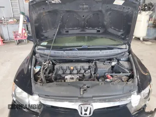 2006 Honda Civic LX z VIN 1HGFA165X6L103659, wystawiony jako IAAI lot #42579482 z przebiegiem 201 436 mil mil oraz . Historia ofert i sprzedaży dostępna na DreamBid. Obrazek 10.