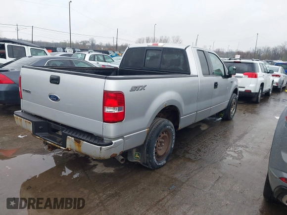 2005 Ford F-150 STX with VIN 1FTRX12W55FB28555, listed as a IAAI auction lot 41985722 with 87,833 mi miles. Bid and sale history available at carsss.com. Image 4.