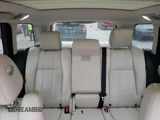 2017 Land Rover Range Rover HSE z VIN SALGS2FK9HA325581, wystawiony jako Copart lot #80923614 z przebiegiem 124 193 mil mil oraz Szkoda całkowita • Salvage title. Historia ofert i sprzedaży dostępna na DreamBid. Obrazek 10.