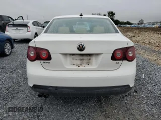 2009 Volkswagen Jetta Sedan SE with VIN 3VWRM71K69M097152, listed as a Copart auction lot 52293505 with 207,114 mi miles and Salvage Title. Bid and sale history available at carsss.com. Image 6.