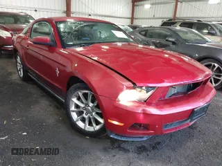 2010 Ford Mustang V6 with VIN 1ZVBP8AN8A5129893, listed as a IAAI auction lot 42189032 with 162,686 mi miles and . Bid and sale history available at DreamBid. Image 1.