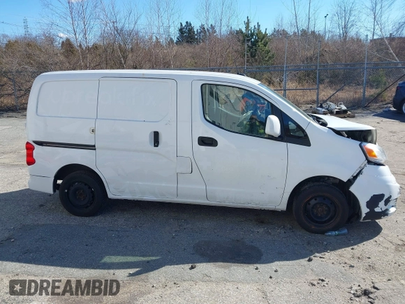 2019 Nissan NV200 S z VIN 3N6CM0KN5KK708070, wystawiony jako IAAI lot #41631390 z przebiegiem 113 335 mil mil oraz . Historia ofert i sprzedaży dostępna na DreamBid. Obrazek 12.