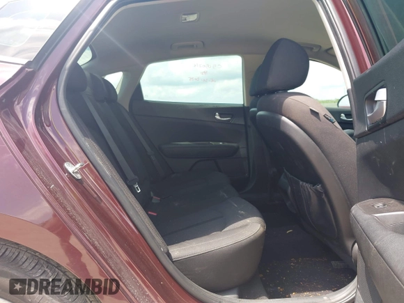 2017 Kia Optima LX with VIN 5XXGT4L3XHG124631, listed as a IAAI auction lot 42383856 with 116,563 mi miles and . Bid and sale history available at DreamBid. Image 8.