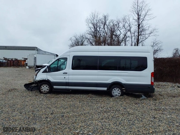 2018 Ford Transit Van with VIN 1FTBW3XM0JKB30478, listed as a IAAI auction lot 41560277 with NaN miles. Bid and sale history available at carsss.com. Image 14.