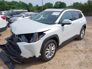 2022 Toyota Corolla Cross LE with VIN 7MUBAAAG6NV021369, listed as a IAAI auction lot 42282685 with 37,863 mi miles and . Bid and sale history available at DreamBid. Image 17.