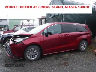 2022 Toyota Sienna LE z VIN 5TDKSKFC9NS052652, wystawiony jako Copart lot #56097434 z przebiegiem 41 959 mil mil oraz Nie do naprawy • Non repairable. Historia ofert i sprzedaży dostępna na DreamBid. Obrazek 2.