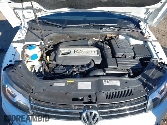 2015 Volkswagen Eos Komfort with VIN WVWBW8AH0FV001011, listed as a IAAI auction lot 41297299 with 81,444 mi miles and . Bid and sale history available at DreamBid. Image 10.
