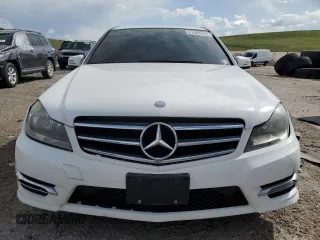 2013 Mercedes-Benz C 300 Sport с VIN WDDGF8ABXDR286670, выставлен на аукционе Copart как лот 61009525 с пробегом 125 791 миль миль и Списание • Salvage title. История ставок и продаж доступна на DreamBid. Изображение 5.