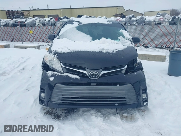 2019 Toyota Sienna XLE Auto Access Seat with VIN 5TDYZ3DC5KS967976, listed as a IAAI auction lot 41623525 with 83,527 mi miles. Bid and sale history available at carsss.com. Image 13.