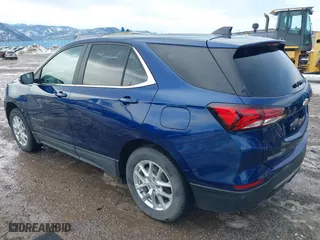 2022 Chevrolet Equinox LT with VIN 3GNAXUEV1NS222176, listed as a IAAI auction lot 41568536 with 10,278 mi miles. Bid and sale history available at carsss.com. Image 3.