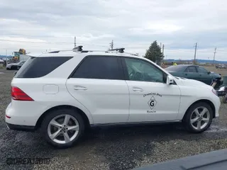 2017 Mercedes-Benz GLE with VIN 4JGDA5HB4HA964720, listed as a IAAI auction lot 41588045 with 66,549 mi miles. Bid and sale history available at carsss.com. Image 13.