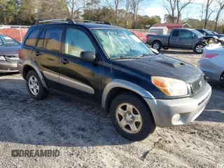 2005 Toyota RAV4 with VIN JTEGD20V250088126, listed as a IAAI auction lot 41601577 with 215,201 mi miles. Bid and sale history available at carsss.com. Image 1.
