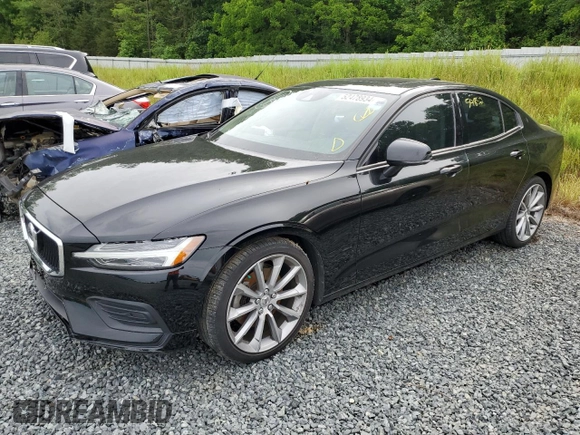 2019 Volvo S60 Momentum with VIN 7JR102FK4KG002080, listed as a Copart auction lot 52478934 with 54,852 mi miles. Bid and sale history available at carsss.com. Image 1.