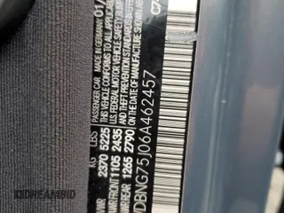 2006 Mercedes-Benz S 500 z VIN WDBNG75J06A462457, wystawiony jako Copart lot #53115985 z przebiegiem Nie podano mil oraz Szkody całkowita. Historia ofert i sprzedaży dostępna na DreamBid. Obrazek 12.
