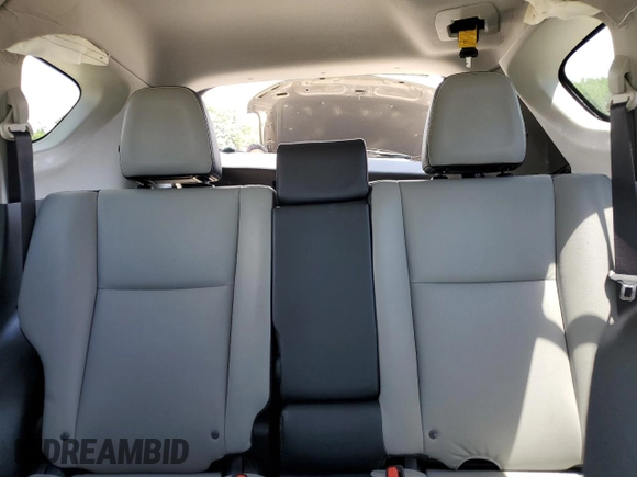 2016 Toyota RAV4 Limited z VIN JTMDFREVXGJ076533, wystawiony jako Copart lot #57480995 z przebiegiem 124 626 mil mil oraz Szkoda całkowita • Salvage title. Historia ofert i sprzedaży dostępna na DreamBid. Obrazek 11.
