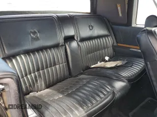 1985 Cadillac Eldorado z VIN 1G6EL578XFE614641, wystawiony jako Copart lot #75663984 z przebiegiem 54 128 mil mil oraz Szkody całkowita. Historia ofert i sprzedaży dostępna na DreamBid. Obrazek 10.