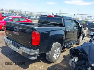 2017 GMC Canyon 4WD SLT with VIN 1GTG6DEN2H1254016, listed as a IAAI auction lot 41932500 with 85,367 mi miles and . Bid and sale history available at carsss.com. Image 4.