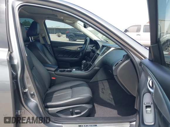 2014 Infiniti Q50 Premium with VIN JN1BV7AP5EM675859, listed as a IAAI auction lot 42031960 with 110,149 mi miles. Bid and sale history available at carsss.com. Image 5.