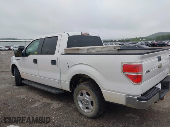 2012 Ford F-150 XL z VIN 1FTEW1CM5CFA25907, wystawiony jako IAAI lot #42304133 z przebiegiem 380 246 mil mil oraz . Historia ofert i sprzedaży dostępna na DreamBid. Obrazek 14.